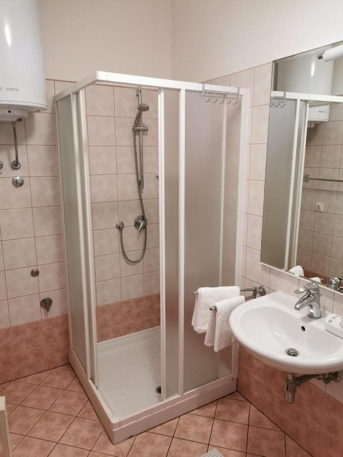 Apartments Ines Медулин Экстерьер фото
